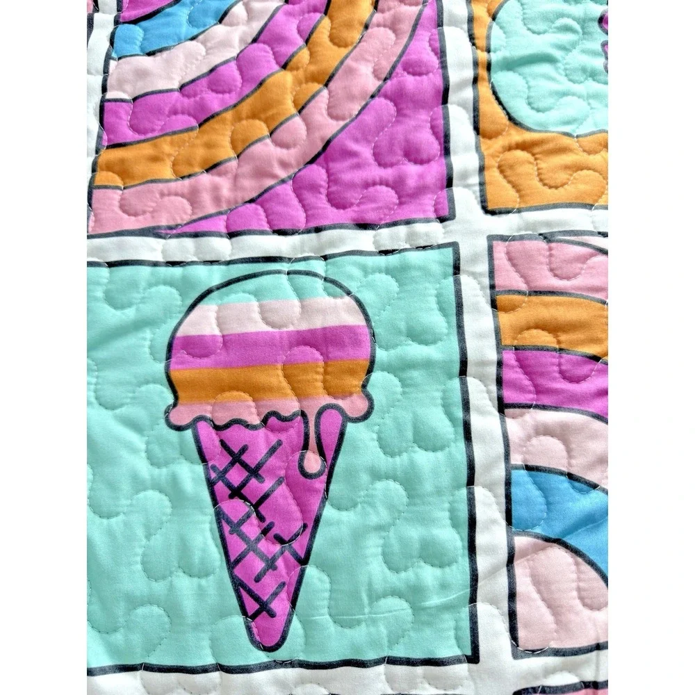 Reversible Quilted Hello Kitty Twin‎ Blanket – Vibrant Multicolor Cozy Style